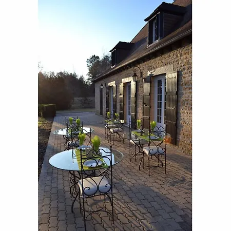 Chambres D'hotes Du Clos De La Dame Bed and Breakfast